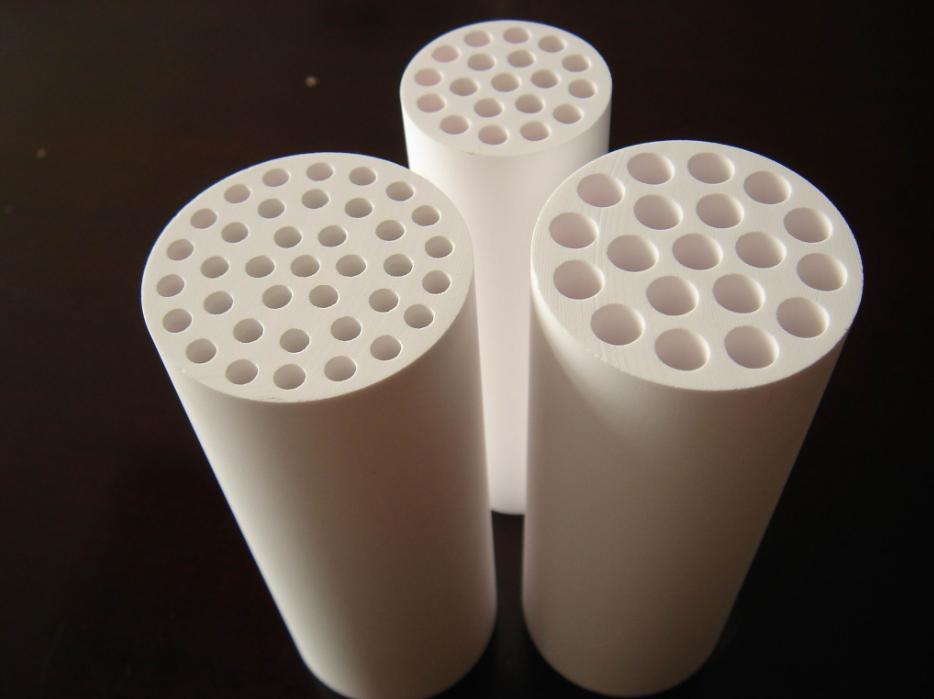 Manufacturer Precision Customization Wear-Resistant Anti-Corrosion Insulator Filter Adsorption 99.7% Square Alumina Ceramic Honeycom Plates