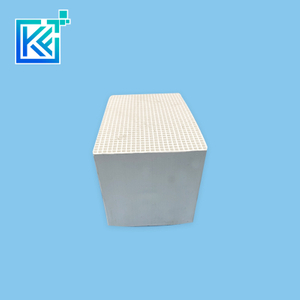 Manufacturer Precision Customization Wear-Resistant Anti-Corrosion Insulator Filter Adsorption 99.7% Square Alumina Ceramic Honeycom Plates